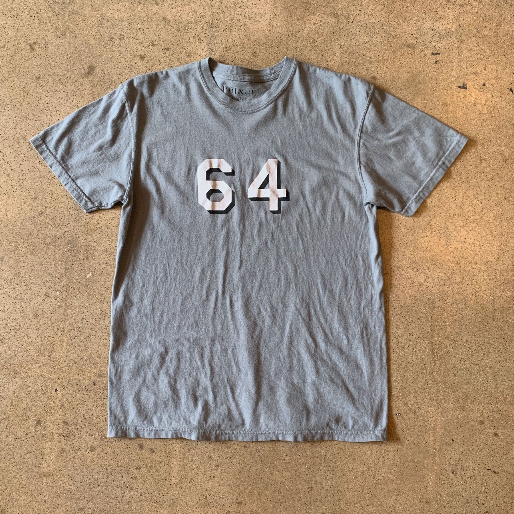 Hull 64 - Tee
